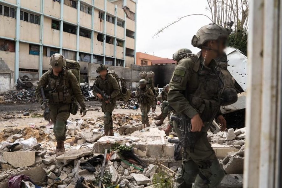 IDF soldiers at Shifa Hospital in Gaza