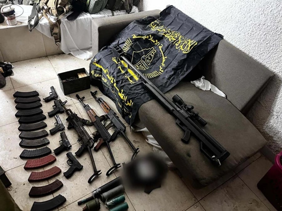 Some of the weapons found at Shifa hospital.