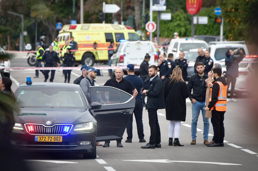 Scene of Ra'anana terror attack