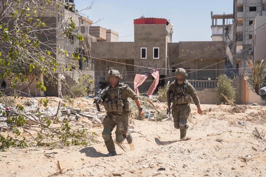 IDF soldiers fighting in Gaza