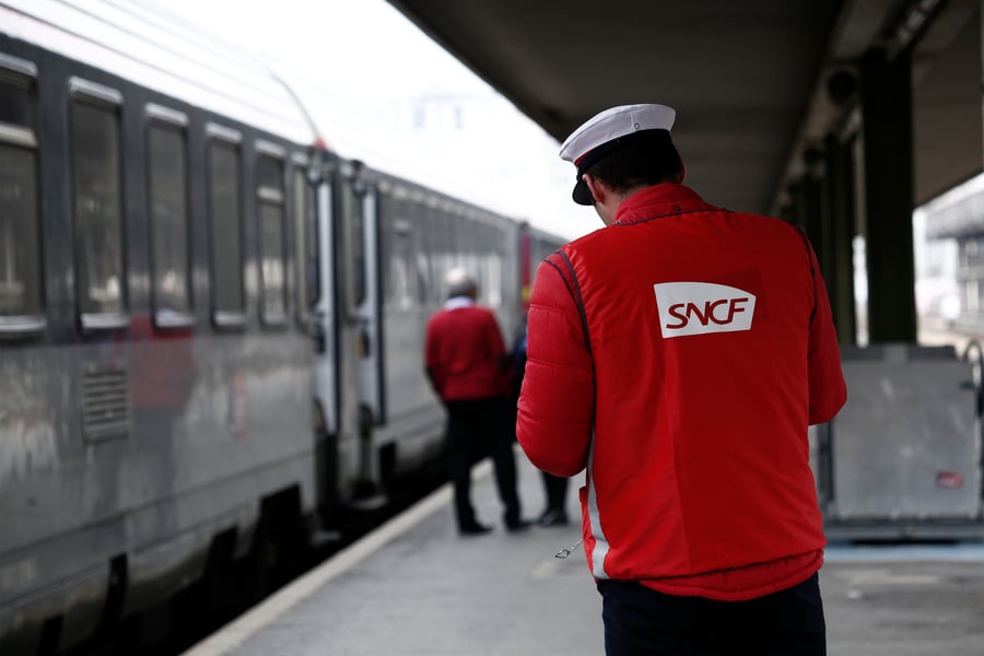 SNCF worker