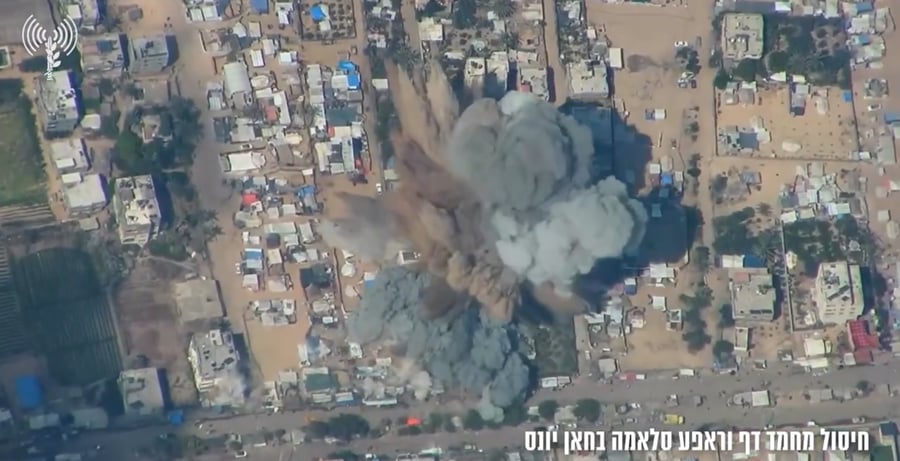 IDF footage from bombing of Rafa'ah Salamah's compund, where Deif was killed