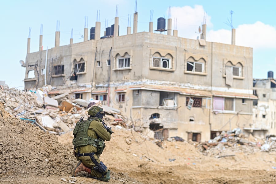 IDF fighting in Gaza