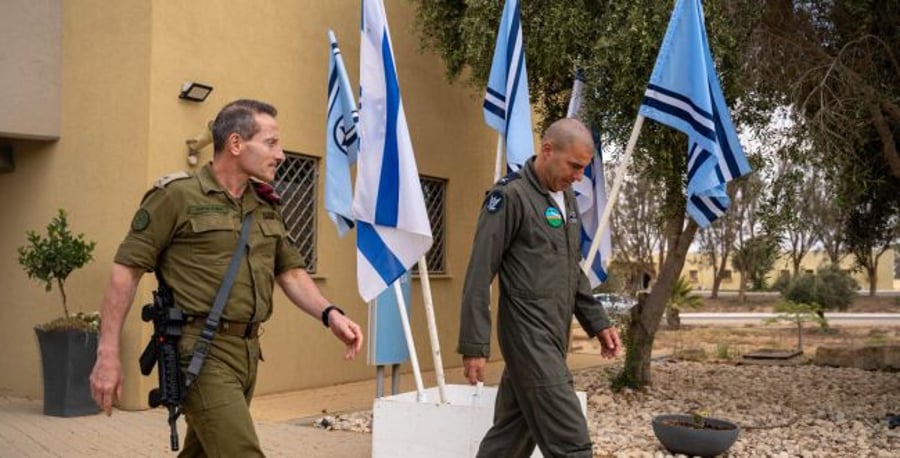 Major General Baram during Air Force visit