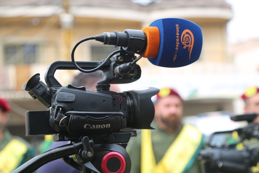 Al-Mayadeen camera crew at work.