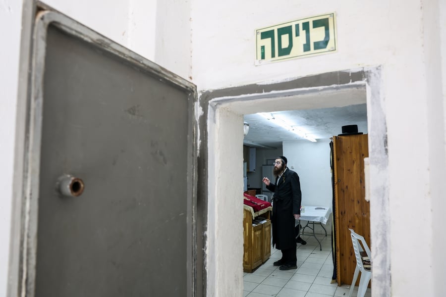 Ultra orthodox jewish kids study at a public bomb shelter in the northern Israeli town of Tzfat, September 29, 2024. 