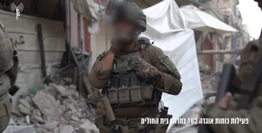 Soldiers from the IDF's elite Shayetet 13 operate in Gaza