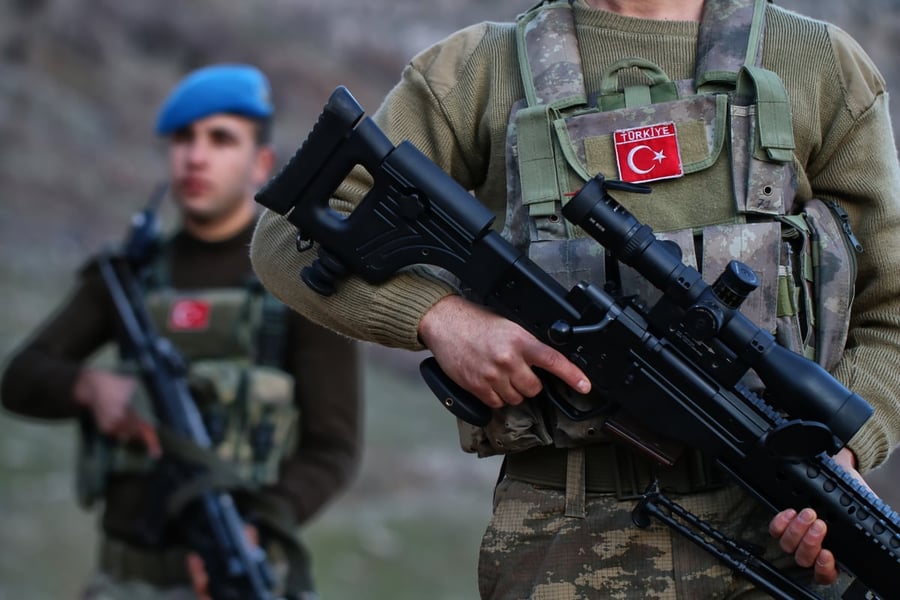 Turkish soldiers