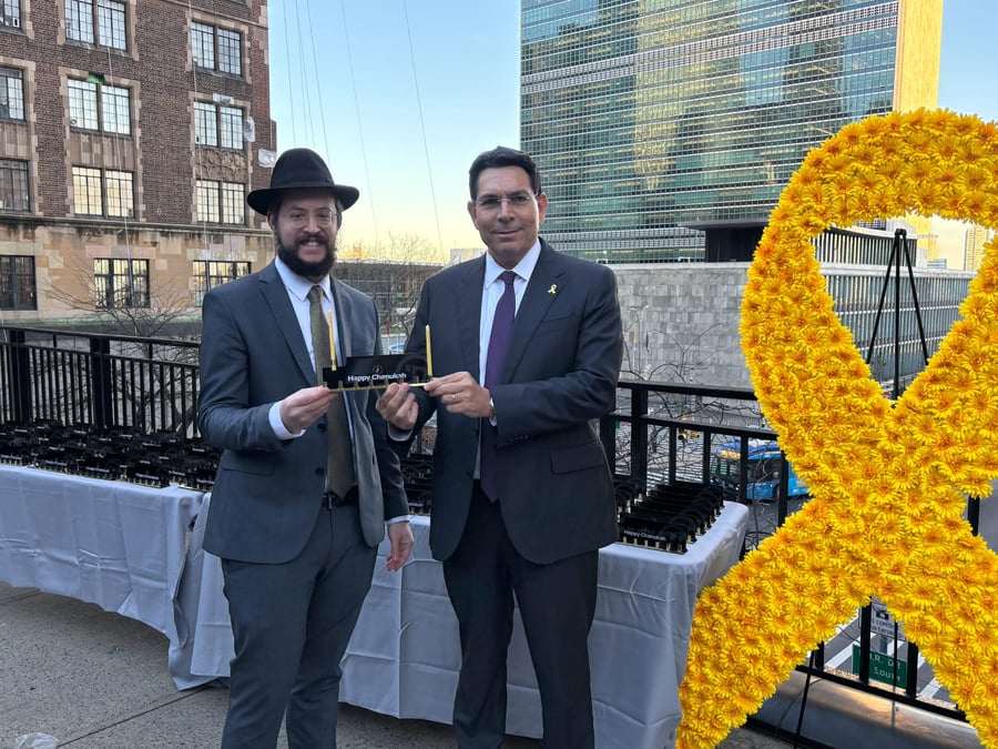 Israeli UN Ambassador Danny Danon and Rabbi Yosef Yitzhak Neuman, Chabad emissary to the New York diplomatic community.