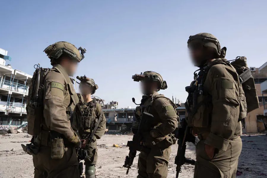 Terrorists captured in Jabaliya by IDF forces