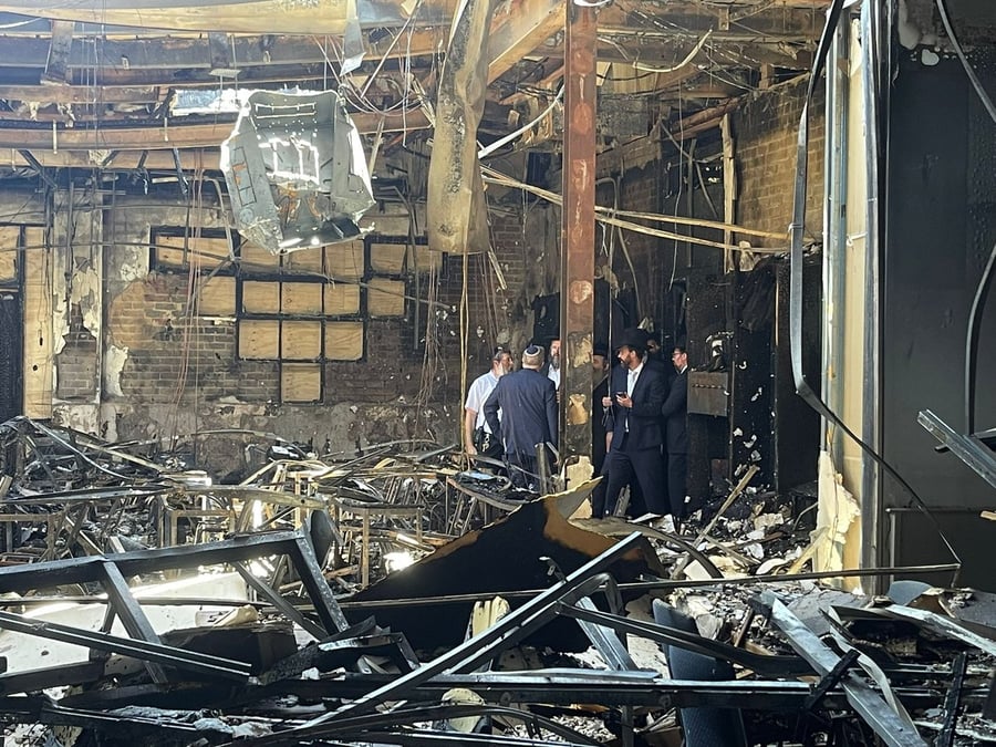 The synagogue burned down in Australia