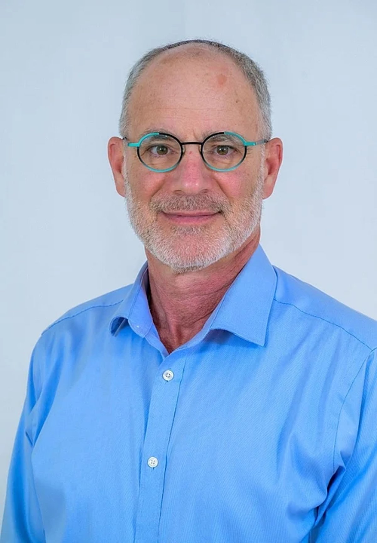 Dr. Yehiel Leiter.