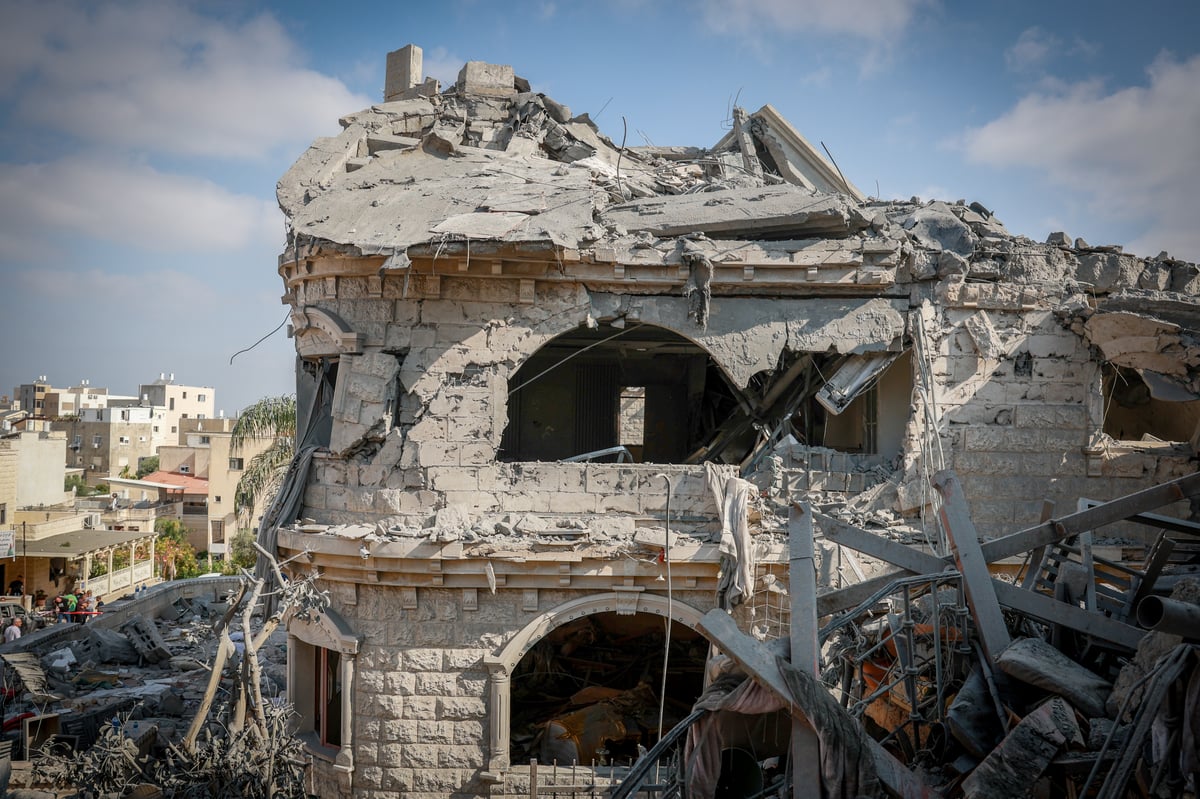 Iran's deadly missiles destroys home in Israel, June 2025