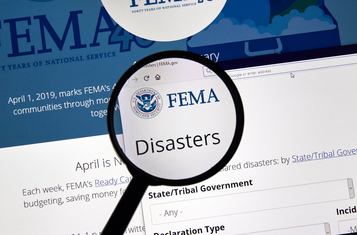 Fema.gov : USA Government home page under magnifying glass. 