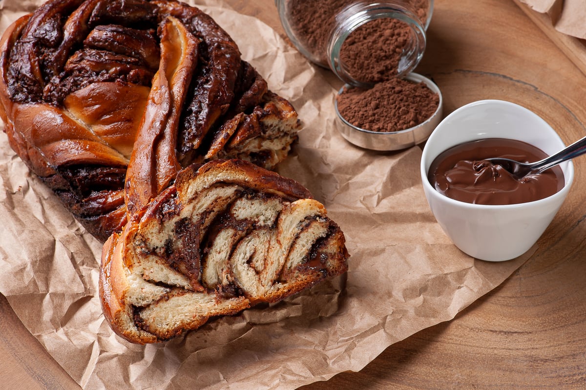 Yeast cake