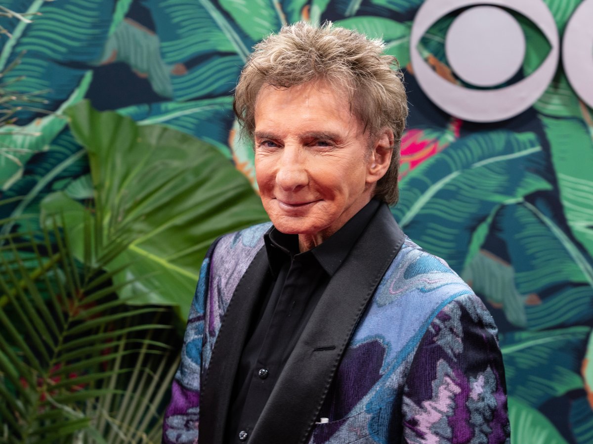 Barry Manilow attends 76th Annual Tony Awards at United Palace Theatre in New York on June 11, 2023