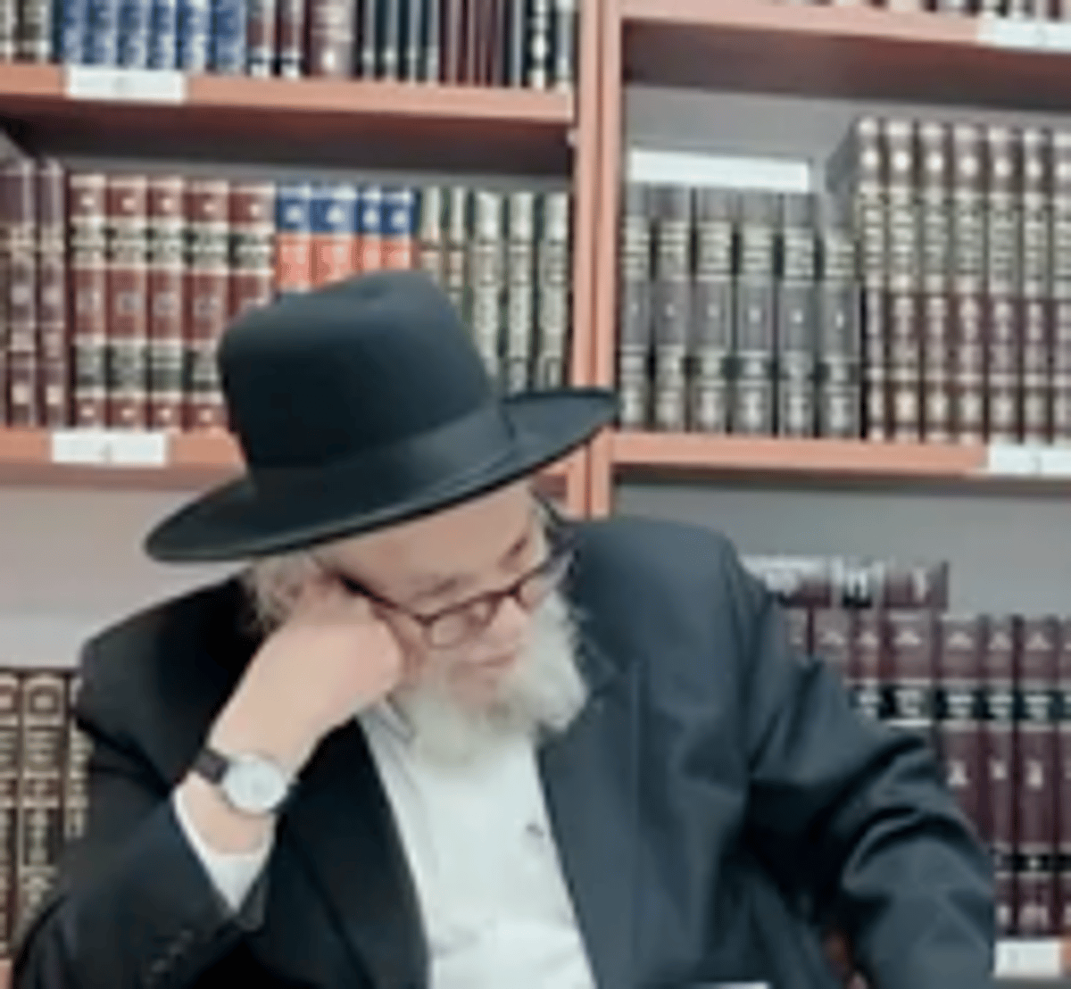 Rav Moshe Hillel Hirsch on Modesty, Dignity, and the New Questions Facing Our Seminaries