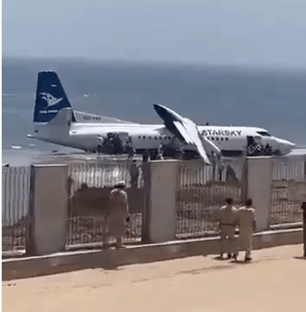 Plane Crash-Lands on Mogadishu Beach
