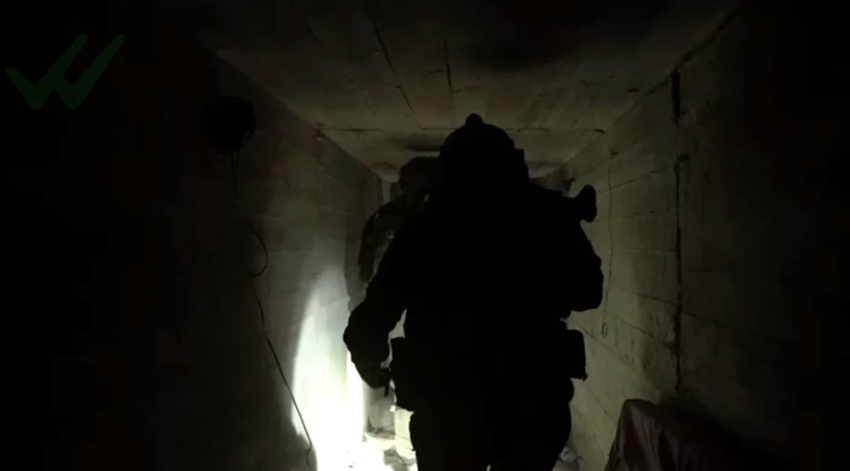 IDF soldier operates in Southern Lebanon