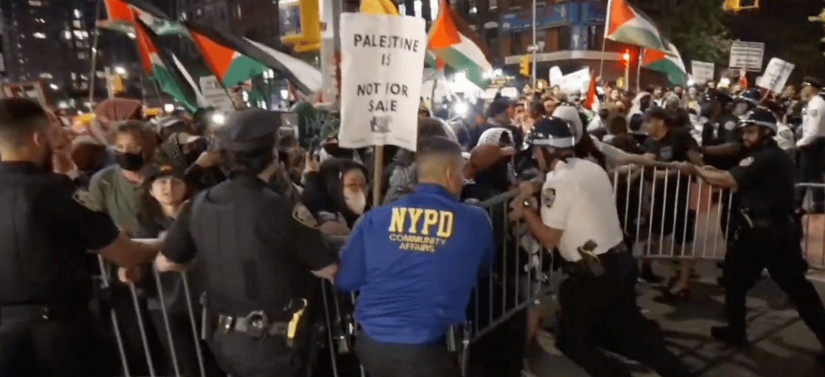 Pro-Palestinian Protesters Outside Park East Synagogue