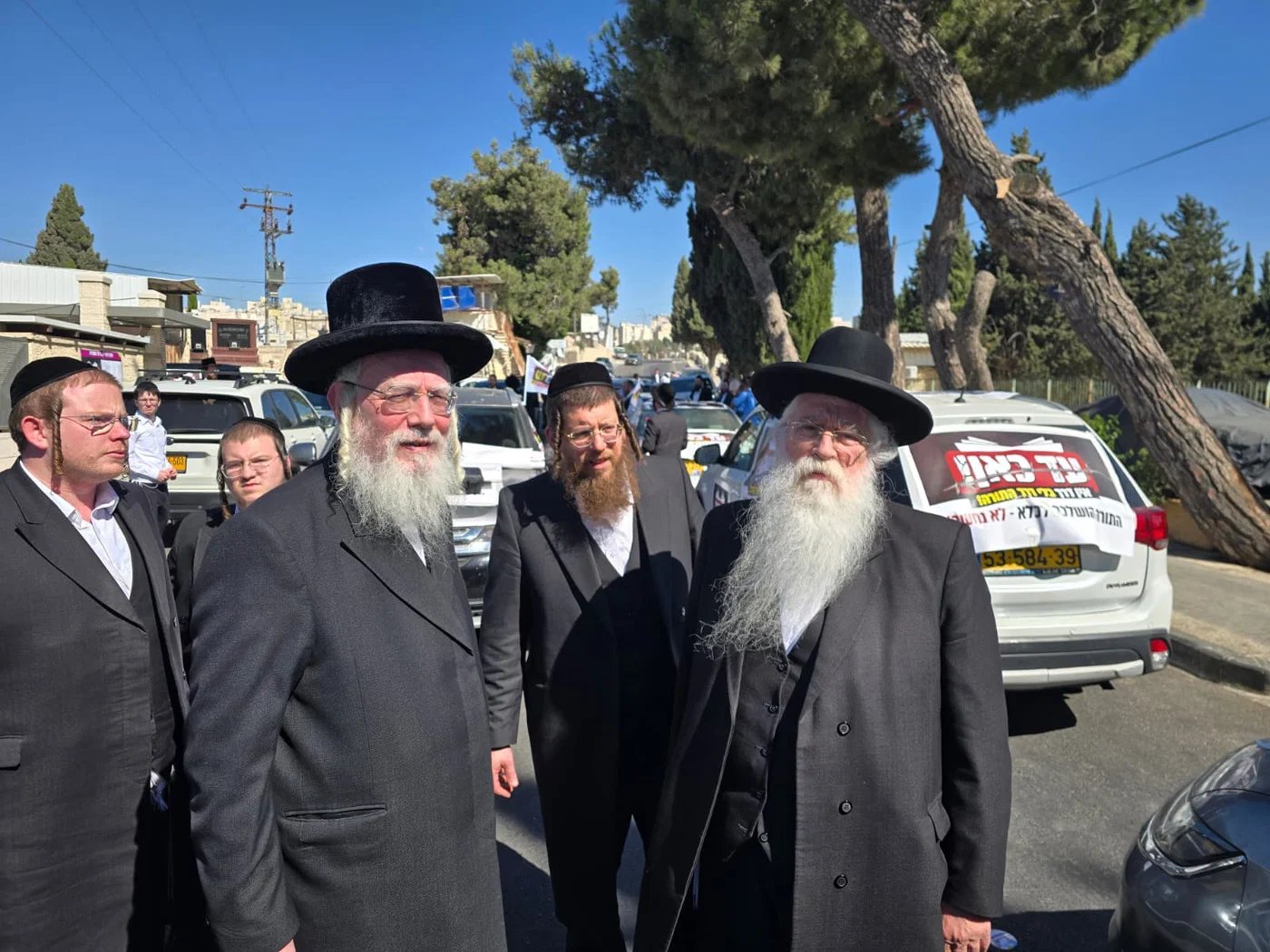 MK Porush at har Hamenuchot