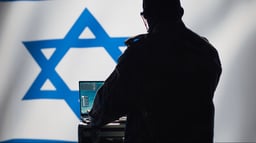 Iranian spy in intelligence agency control room