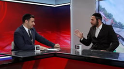 Barak Nixon during an interview with Kikar Shabbat