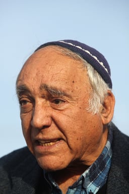 Moshe Zar, at the outpost of Ramat Gilad 