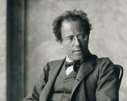  Gustav Mahler, photographed in 1907