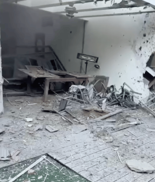 Damege to home in Shoham, after Iranian missile baarage