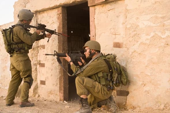 Simulating urban warfare.