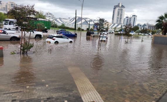 Storm Byron hits Yavneh, central Israel, 11 December 2025