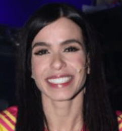 Popular Israeli Kids Entertainer Shoves Her Kids's Faces Into Birthday Cakes, and the Internet Erupts