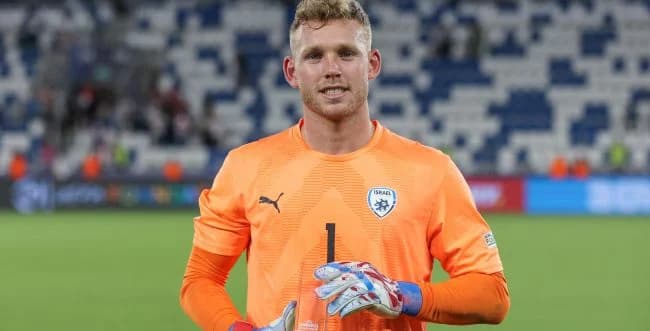 Daniel Peretz in the national team's uniform