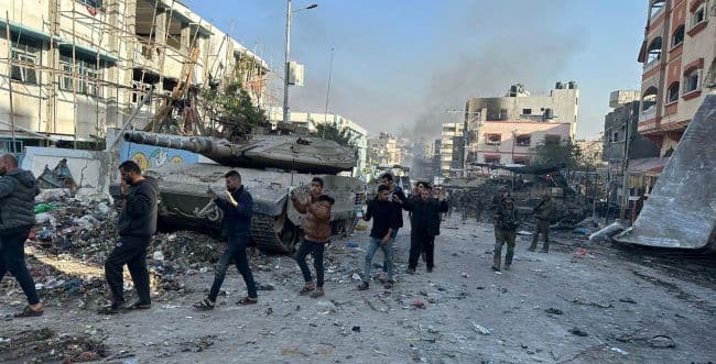 Terrorists surrender in Jabalia