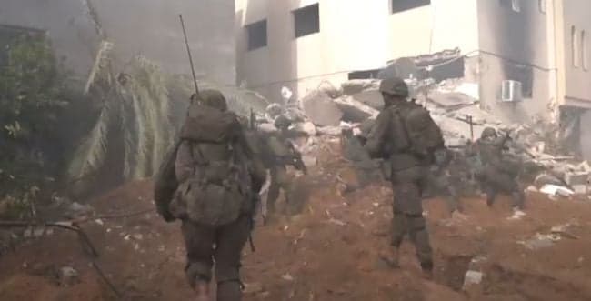 IDF soldiers in Khan Yunis, Gaza.