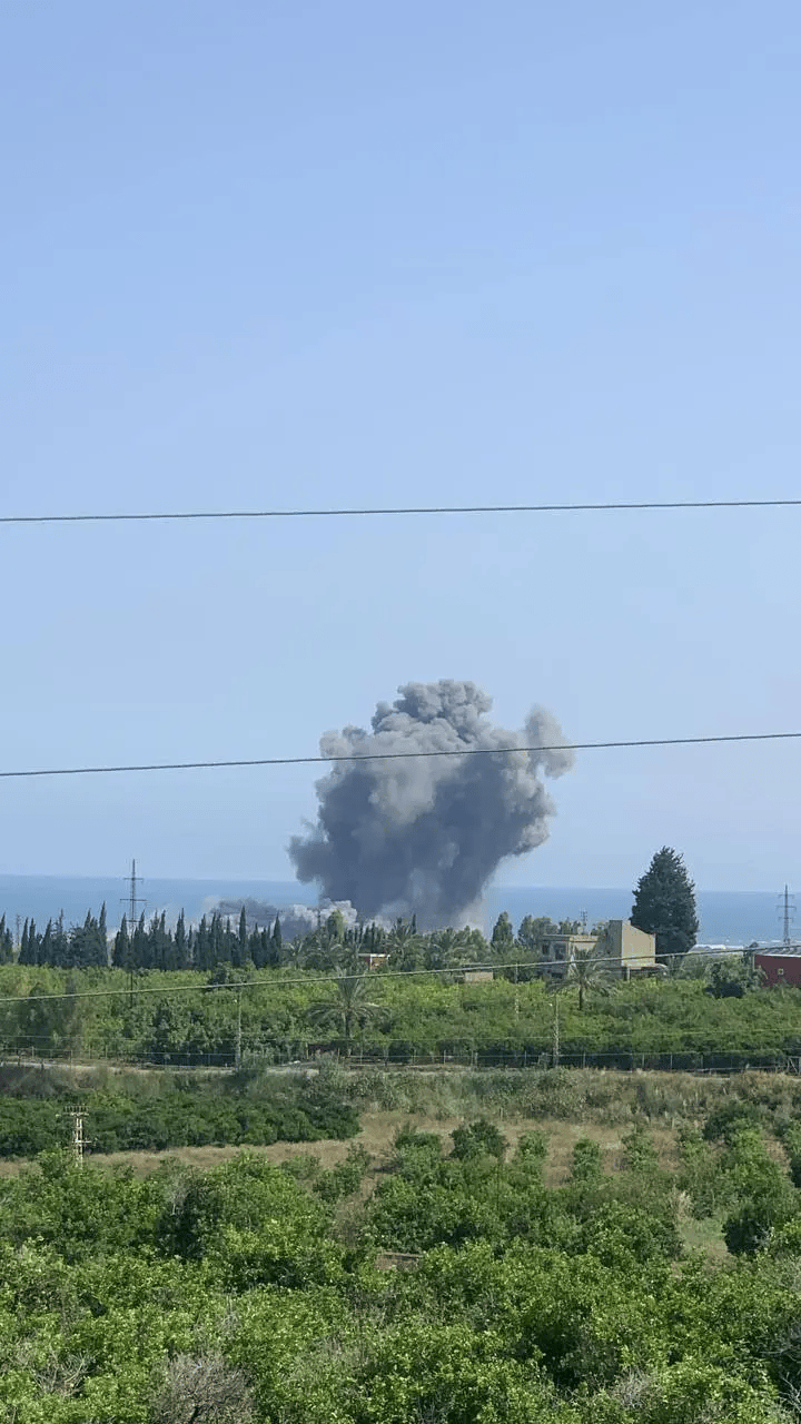 Photo: Arabic networks