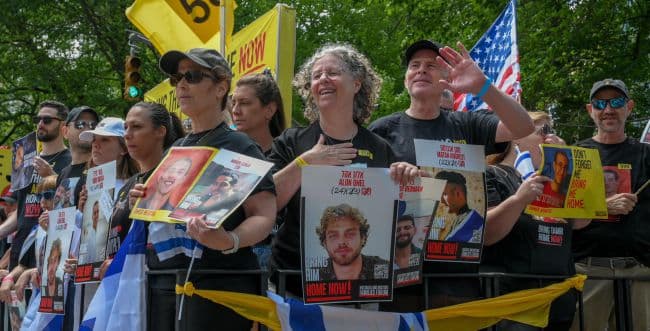 Protest for the hostages.