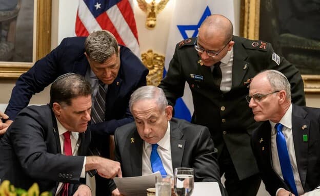 Netanyahu during negotiations in the White House