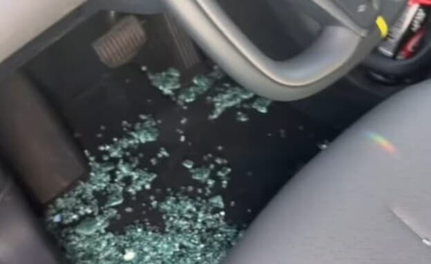 Former hostage Bar's car