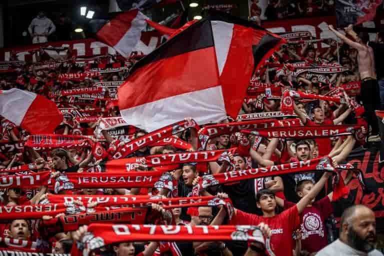 Hapoel Jerusalem fans, a new generation of fans background
