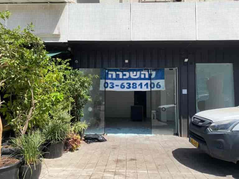 The pogrom in south Tel Aviv background