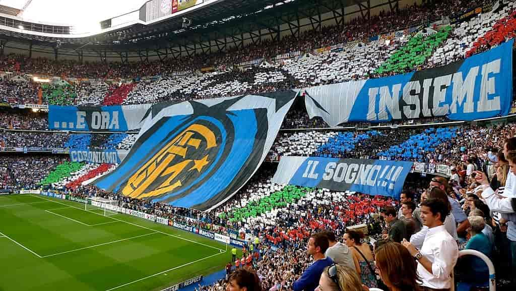 Inter fans at the 2010 Champions League final background