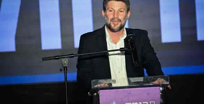 Bezalel Smotrich background