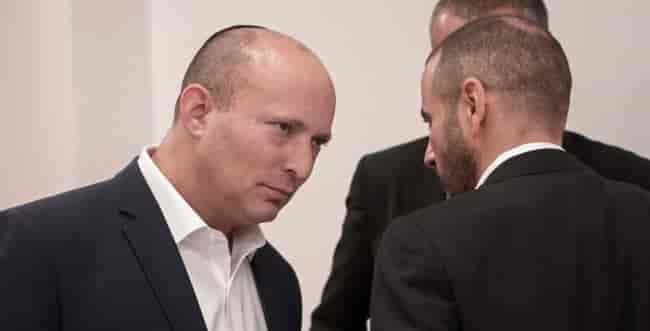 Naftali Bennett background