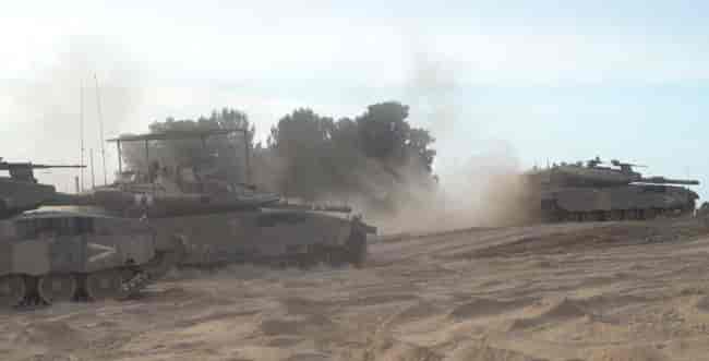 IDF tanks in the Gaza Strip. background