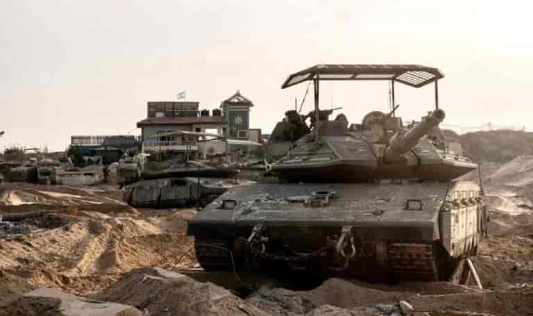 IDF forces in the Gaza Strip background