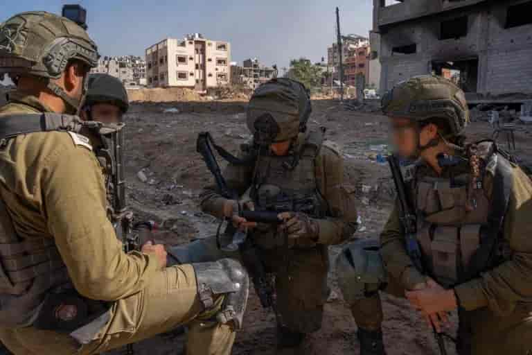 Photo: IDF Spokesperson background