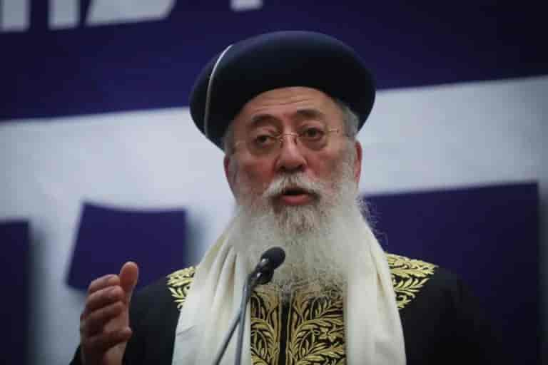 Rabbi Amar, his voice is fake in the account background