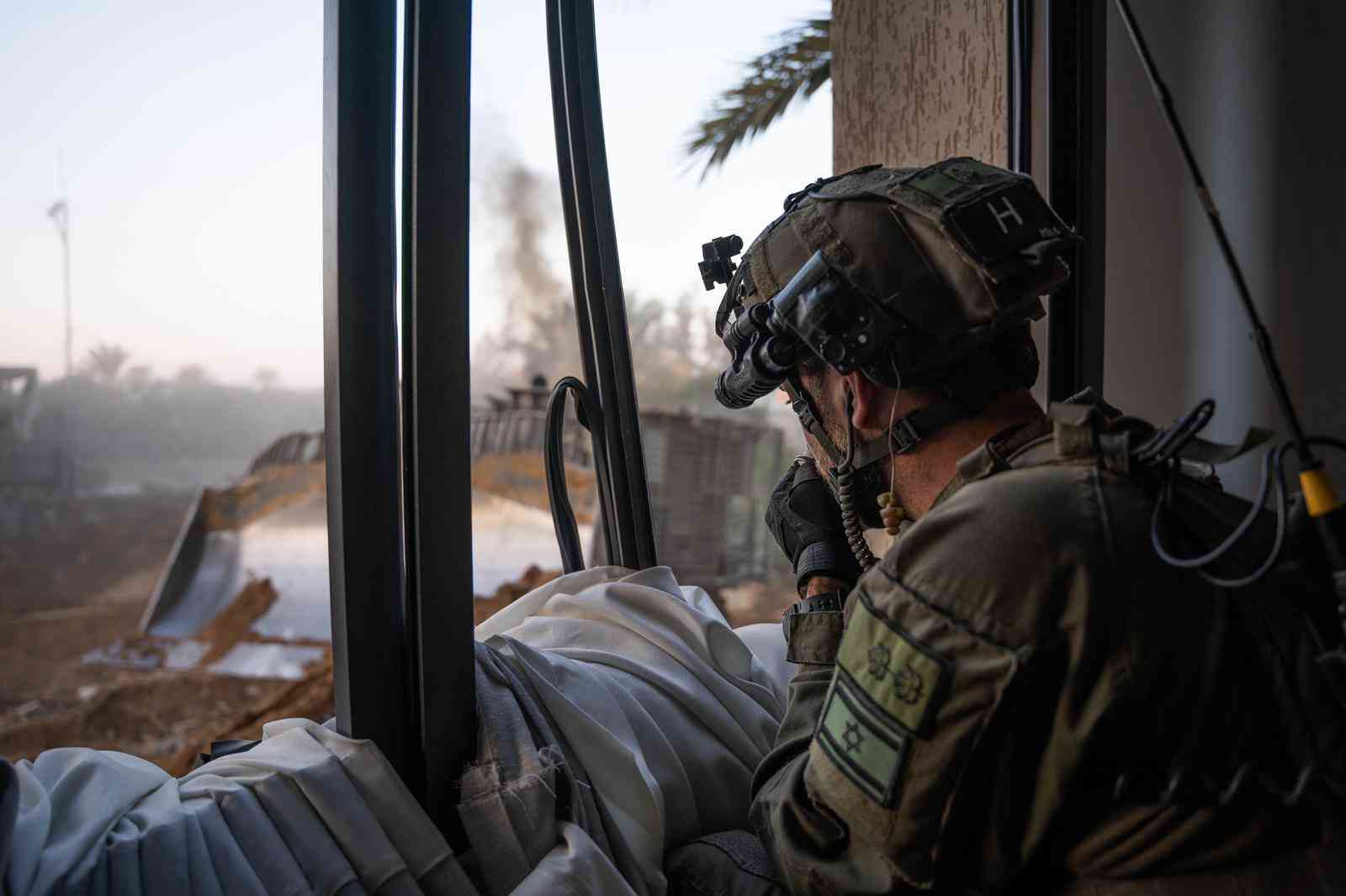 Learning and improving on the move in the Gaza Strip. IDF forces. background